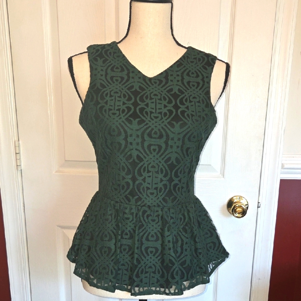 Bar III Dark Green Lace Peplum Tank Top, EUC